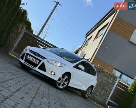 Форд Фокус 2013 в Стрые на Automoto.ua Белый Форд Фокус, объемом двигателя 0 л и пробегом 202 тыс. км за 8850 $, фото 40 на Automoto.ua
