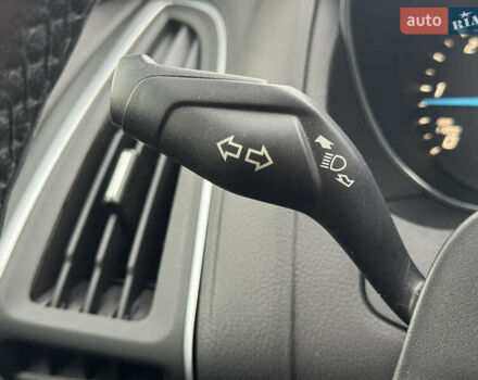 Білий Форд Фокус, об'ємом двигуна 1.6 л та пробігом 221 тис. км за 8699 $, фото 42 на Automoto.ua