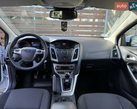 Форд Фокус 2013 в Стрые на Automoto.ua Белый Форд Фокус, объемом двигателя 0 л и пробегом 202 тыс. км за 8850 $, фото 88 на Automoto.ua