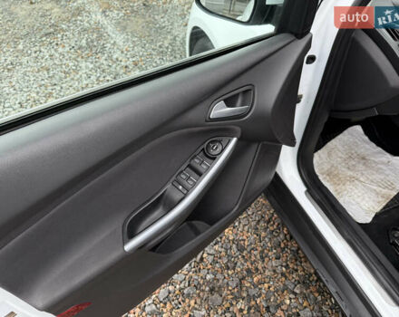 Білий Форд Фокус, об'ємом двигуна 0 л та пробігом 260 тис. км за 7800 $, фото 21 на Automoto.ua