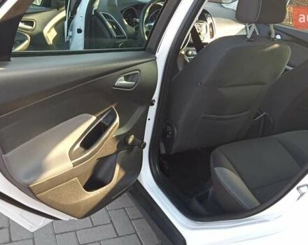 Белый Форд Фокус, объемом двигателя 1.6 л и пробегом 215 тыс. км за 7600 $, фото 34 на Automoto.ua