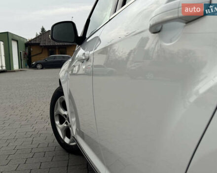 Білий Форд Фокус, об'ємом двигуна 1.6 л та пробігом 221 тис. км за 8699 $, фото 22 на Automoto.ua