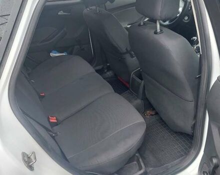 Белый Форд Фокус, объемом двигателя 1.56 л и пробегом 395 тыс. км за 7500 $, фото 16 на Automoto.ua