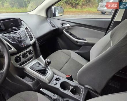 Білий Форд Фокус, об'ємом двигуна 1 л та пробігом 260 тис. км за 6450 $, фото 8 на Automoto.ua