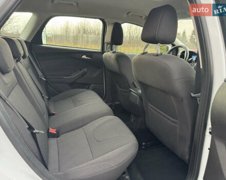 Білий Форд Фокус, об'ємом двигуна 1.6 л та пробігом 221 тис. км за 8699 $, фото 69 на Automoto.ua