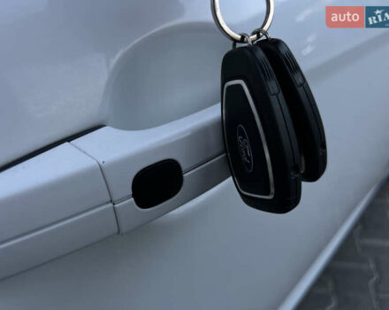 Белый Форд Фокус, объемом двигателя 1.56 л и пробегом 299 тыс. км за 7450 $, фото 25 на Automoto.ua