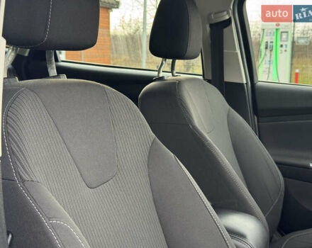 Білий Форд Фокус, об'ємом двигуна 1.6 л та пробігом 221 тис. км за 8699 $, фото 81 на Automoto.ua