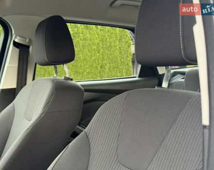 Білий Форд Фокус, об'ємом двигуна 1.6 л та пробігом 221 тис. км за 8699 $, фото 38 на Automoto.ua