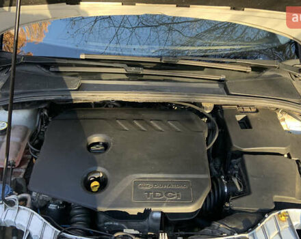 Форд Фокус 2013 у Львові на Automoto.ua Білий Форд Фокус, об'ємом двигуна 1.6 л та пробігом 247 тис. км за 6500 $, фото 13 на Automoto.ua
