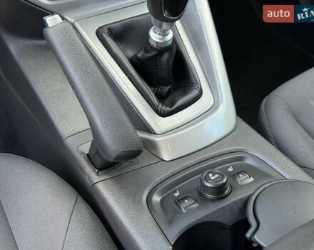 Форд Фокус 2013 в Стрые на Automoto.ua Белый Форд Фокус, объемом двигателя 0 л и пробегом 202 тыс. км за 8850 $, фото 98 на Automoto.ua