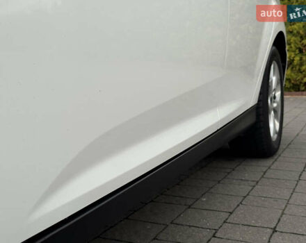 Білий Форд Фокус, об'ємом двигуна 1.6 л та пробігом 221 тис. км за 8699 $, фото 31 на Automoto.ua