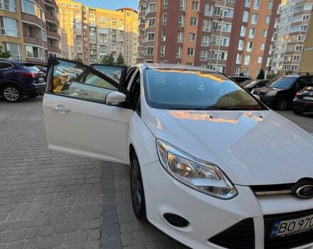Форд Фокус 2013 в Тернополе на Automoto.ua Белый Форд Фокус, объемом двигателя 1 л и пробегом 153 тыс. км за 6200 $, фото 8 на Automoto.ua