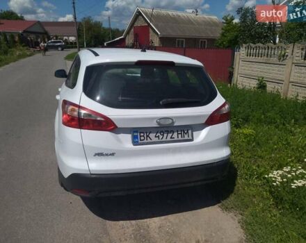 Белый Форд Фокус, объемом двигателя 1.56 л и пробегом 268 тыс. км за 7600 $, фото 5 на Automoto.ua