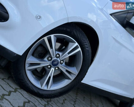 Форд Фокус 2013 в Стрые на Automoto.ua Белый Форд Фокус, объемом двигателя 0 л и пробегом 202 тыс. км за 8850 $, фото 49 на Automoto.ua