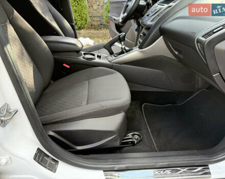 Форд Фокус 2013 в Стрые на Automoto.ua Белый Форд Фокус, объемом двигателя 0 л и пробегом 202 тыс. км за 8850 $, фото 111 на Automoto.ua