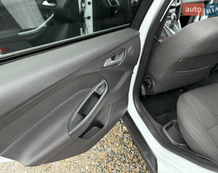 Білий Форд Фокус, об'ємом двигуна 0 л та пробігом 260 тис. км за 7800 $, фото 24 на Automoto.ua