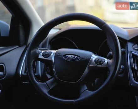 Белый Форд Фокус, объемом двигателя 1.6 л и пробегом 247 тыс. км за 7999 $, фото 22 на Automoto.ua