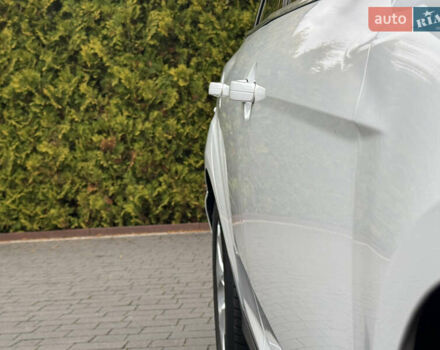 Білий Форд Фокус, об'ємом двигуна 1.6 л та пробігом 221 тис. км за 8699 $, фото 6 на Automoto.ua