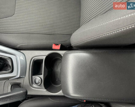 Білий Форд Фокус, об'ємом двигуна 1.6 л та пробігом 221 тис. км за 8699 $, фото 52 на Automoto.ua