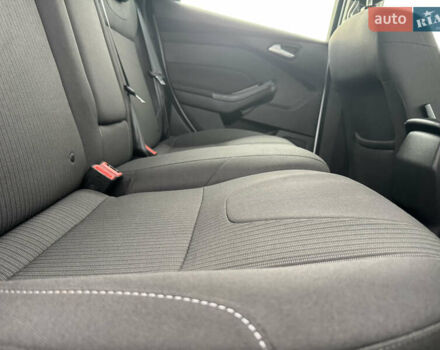 Білий Форд Фокус, об'ємом двигуна 1.6 л та пробігом 221 тис. км за 8699 $, фото 70 на Automoto.ua