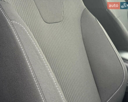 Білий Форд Фокус, об'ємом двигуна 1.6 л та пробігом 221 тис. км за 8699 $, фото 80 на Automoto.ua