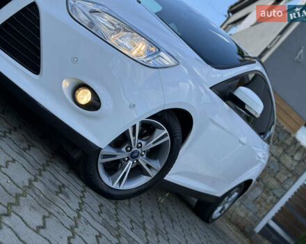 Форд Фокус 2013 в Стрые на Automoto.ua Белый Форд Фокус, объемом двигателя 0 л и пробегом 202 тыс. км за 8850 $, фото 47 на Automoto.ua