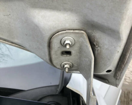 Білий Форд Фокус, об'ємом двигуна 1.6 л та пробігом 211 тис. км за 8700 $, фото 33 на Automoto.ua