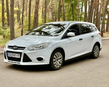Белый Форд Фокус, объемом двигателя 1.6 л и пробегом 250 тыс. км за 7500 $, фото 1 на Automoto.ua