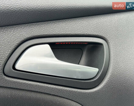 Белый Форд Фокус, объемом двигателя 1.6 л и пробегом 221 тыс. км за 8699 $, фото 37 на Automoto.ua