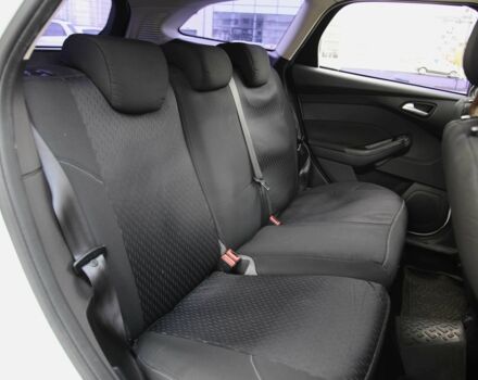 Форд Фокус 2013 в Харькове на Automoto.ua Белый Форд Фокус, объемом двигателя 1 л и пробегом 171 тыс. км за 7200 $, фото 8 на Automoto.ua