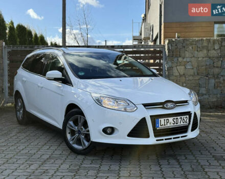 Форд Фокус 2013 в Стрые на Automoto.ua Белый Форд Фокус, объемом двигателя 0 л и пробегом 202 тыс. км за 8850 $, фото 6 на Automoto.ua