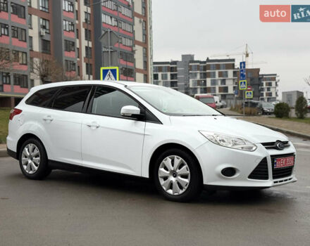 Белый Форд Фокус, объемом двигателя 1.6 л и пробегом 191 тыс. км за 8942 $, фото 1 на Automoto.ua