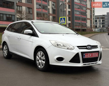 Белый Форд Фокус, объемом двигателя 1.6 л и пробегом 191 тыс. км за 8942 $, фото 2 на Automoto.ua