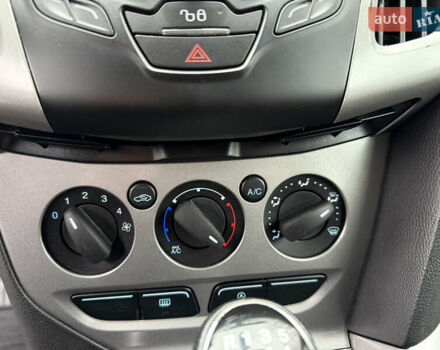 Белый Форд Фокус, объемом двигателя 1.6 л и пробегом 191 тыс. км за 8942 $, фото 23 на Automoto.ua