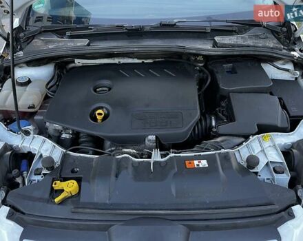 Белый Форд Фокус, объемом двигателя 1.6 л и пробегом 315 тыс. км за 6900 $, фото 12 на Automoto.ua