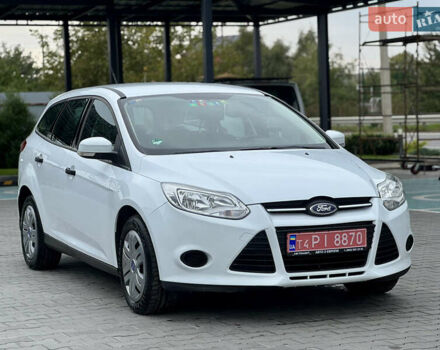 Белый Форд Фокус, объемом двигателя 1.6 л и пробегом 174 тыс. км за 8200 $, фото 3 на Automoto.ua