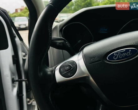 Форд Фокус 2014 в Харькове на Automoto.ua Белый Форд Фокус, объемом двигателя 1.6 л и пробегом 225 тыс. км за 8200 $, фото 22 на Automoto.ua