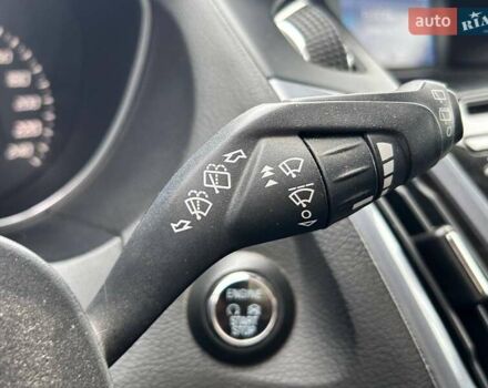 Белый Форд Фокус, объемом двигателя 1 л и пробегом 164 тыс. км за 7700 $, фото 18 на Automoto.ua