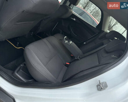 Белый Форд Фокус, объемом двигателя 1.6 л и пробегом 219 тыс. км за 8750 $, фото 44 на Automoto.ua