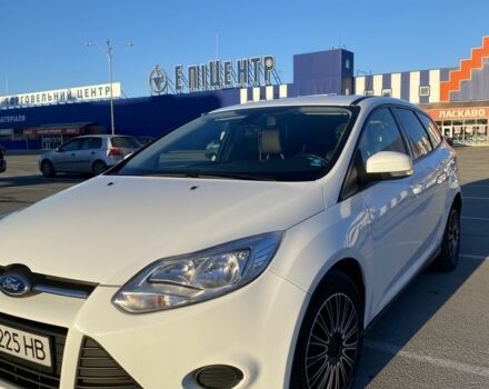 Белый Форд Фокус, объемом двигателя 1.6 л и пробегом 200 тыс. км за 6500 $, фото 13 на Automoto.ua