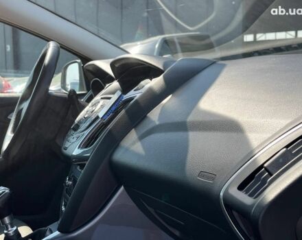 Белый Форд Фокус, объемом двигателя 1.6 л и пробегом 314 тыс. км за 8490 $, фото 3 на Automoto.ua