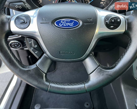 Белый Форд Фокус, объемом двигателя 1.6 л и пробегом 218 тыс. км за 8799 $, фото 131 на Automoto.ua