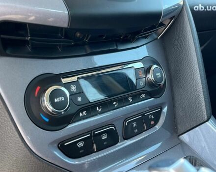 Белый Форд Фокус, объемом двигателя 1.6 л и пробегом 314 тыс. км за 8490 $, фото 22 на Automoto.ua