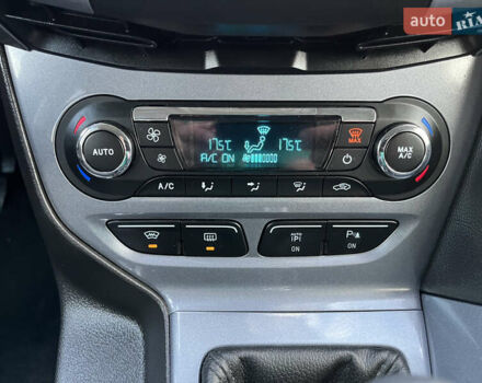 Белый Форд Фокус, объемом двигателя 1.6 л и пробегом 218 тыс. км за 8799 $, фото 124 на Automoto.ua