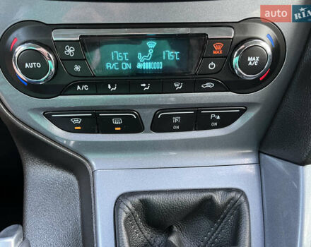 Белый Форд Фокус, объемом двигателя 1.6 л и пробегом 218 тыс. км за 8799 $, фото 128 на Automoto.ua