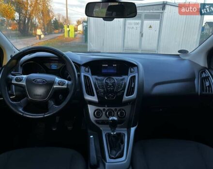 Белый Форд Фокус, объемом двигателя 1.6 л и пробегом 315 тыс. км за 6900 $, фото 8 на Automoto.ua