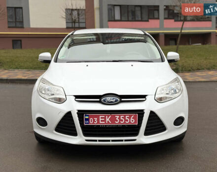 Белый Форд Фокус, объемом двигателя 1.6 л и пробегом 191 тыс. км за 8942 $, фото 4 на Automoto.ua