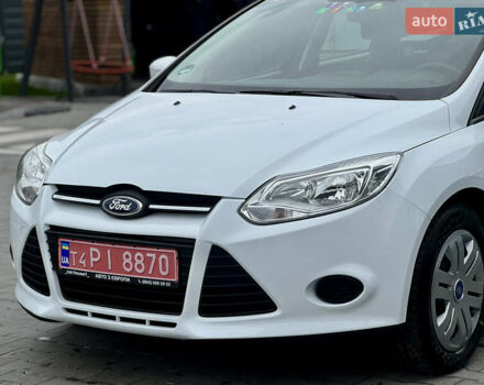 Белый Форд Фокус, объемом двигателя 1.6 л и пробегом 174 тыс. км за 8200 $, фото 4 на Automoto.ua