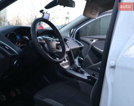 Белый Форд Фокус, объемом двигателя 1.6 л и пробегом 219 тыс. км за 6950 $, фото 13 на Automoto.ua