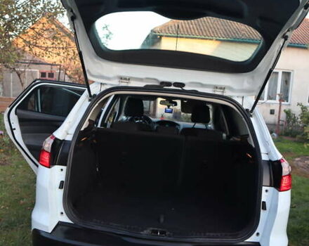 Белый Форд Фокус, объемом двигателя 1.6 л и пробегом 219 тыс. км за 6950 $, фото 7 на Automoto.ua